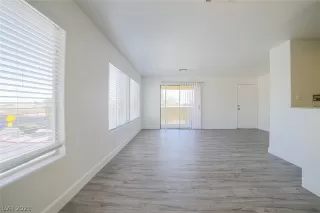 Photo #4: 2284842 Listing 