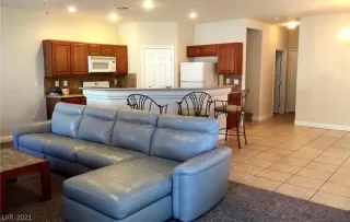 Photo #6: 2284851 Listing 