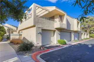 Photo #1: 2284885 Listing 