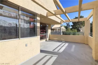 Photo #3: 2284885 Listing 