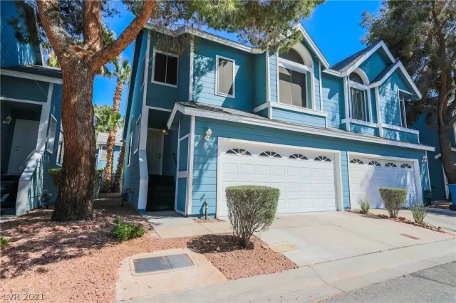 MLS: 2284894 Condo For Sale