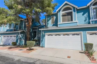 Photo #2: 2284894 Listing