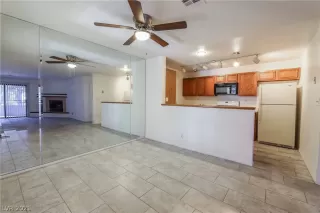 Photo #3: 2284935 Listing 