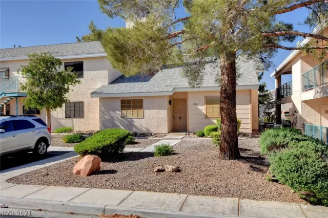 MLS: 2284942 Condo For Sale