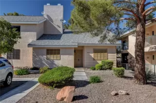 Photo #1: 2284942 Listing