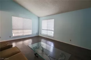 Photo #6: 2284960 Listing 