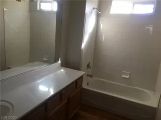 Photo #4: 2284974 Listing 