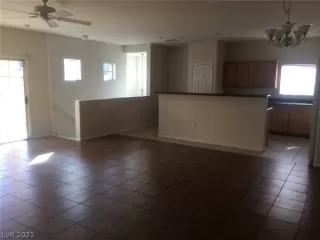 Photo #5: 2284974 Listing 