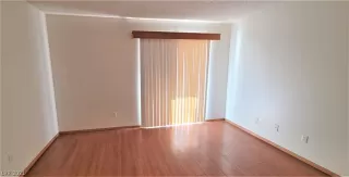 Photo #5: 2284976 Listing