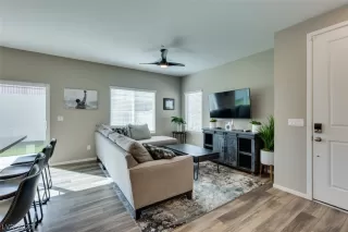 Photo #6: 2284981 Listing 