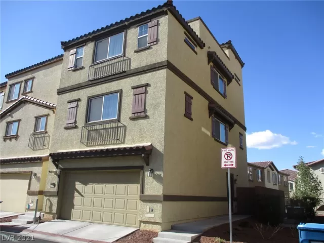 MLS: 2285009 Condo For Sale