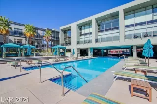 Photo #6: 2285032 Listing