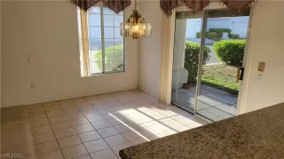 Photo #6: 2285043 Listing