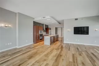 Photo #1: 2285065 Listing 