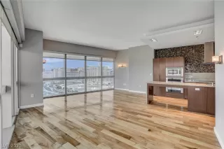 Photo #4: 2285065 Listing 