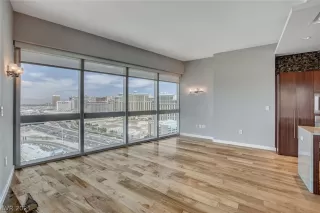 Photo #5: 2285065 Listing 