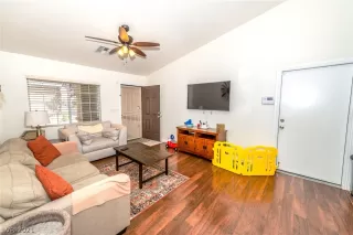 Photo #3: 2285066 Listing 