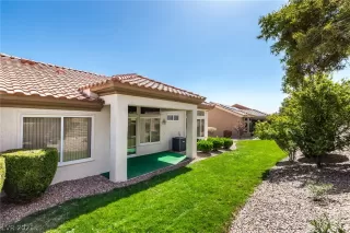 Photo #2: 2285067 Listing 