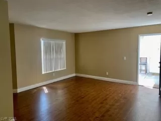 Photo #3: 2285070 Listing 