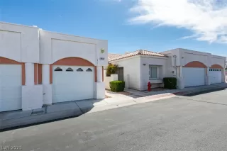 Photo #2: 2285134 Listing