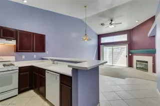 Photo #5: 2285134 Listing