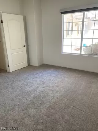 Photo #4: 2285142 Listing