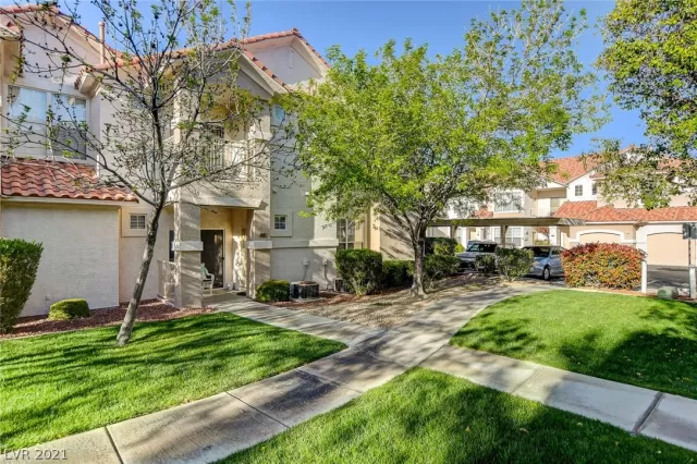 MLS: 2285147 Condo For Sale