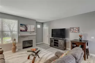 Photo #2: 2285147 Listing