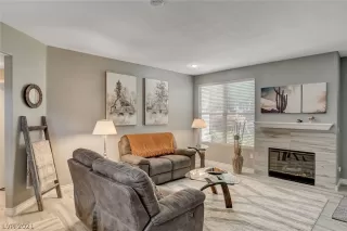Photo #3: 2285147 Listing