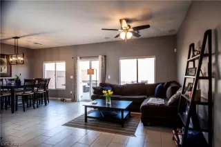 Photo #1: 2285148 Listing