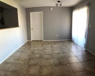 Photo #5: 2285174 Listing