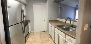 Photo #6: 2285174 Listing