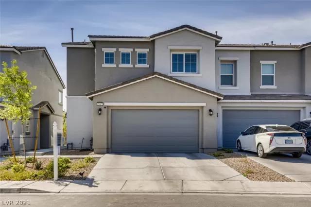 MLS: 2285178 Condo For Sale