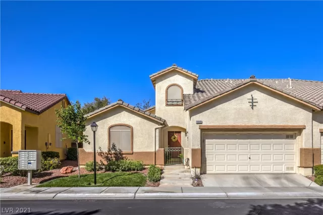 MLS: 2285180 Condo For Sale