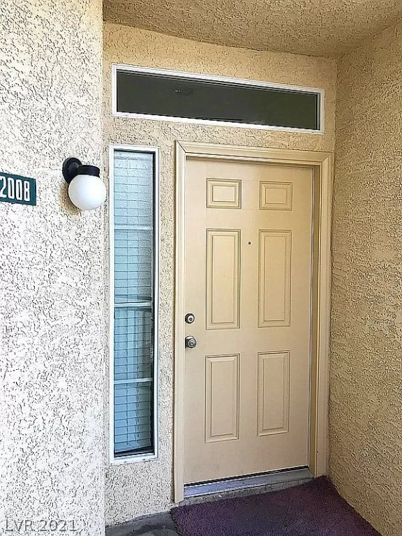 MLS: 2285182 Condo For Sale