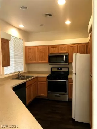 Photo #3: 2285182 Listing 