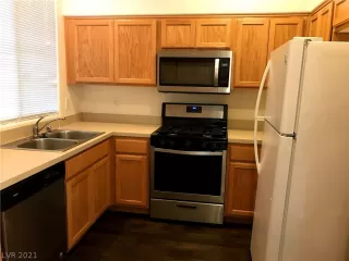 Photo #4: 2285182 Listing 