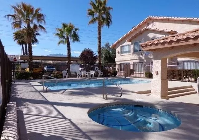 MLS: 2285292 Condo For Sale