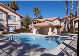 Photo #2: 2285292 Listing 