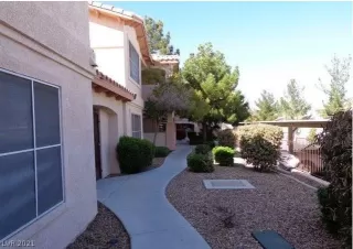 Photo #3: 2285292 Listing 