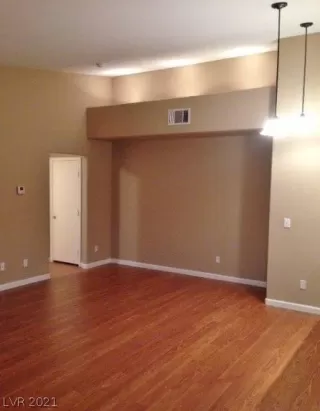 Photo #4: 2285292 Listing 