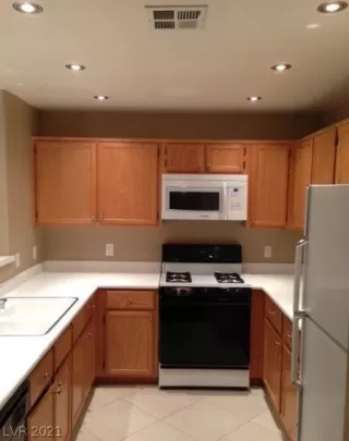 Photo #5: 2285292 Listing 