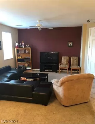 Photo #6: 2285299 Listing