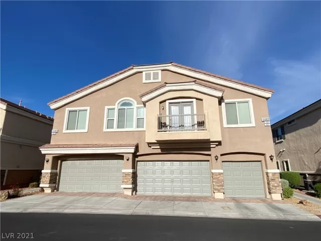 MLS: 2285314 Condo For Sale