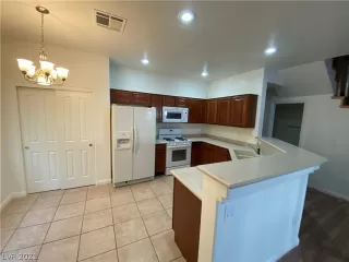 Photo #4: 2285314 Listing 