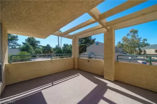 Photo #2: 2285316 Listing