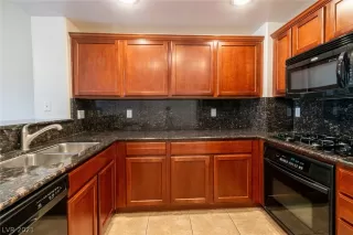 Photo #4: 2285321 Listing 