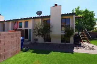 Photo #2: 2285343 Listing 