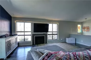 Photo #4: 2285343 Listing 