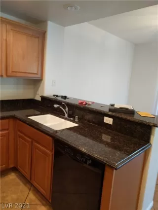 Photo #4: 2285351 Listing 